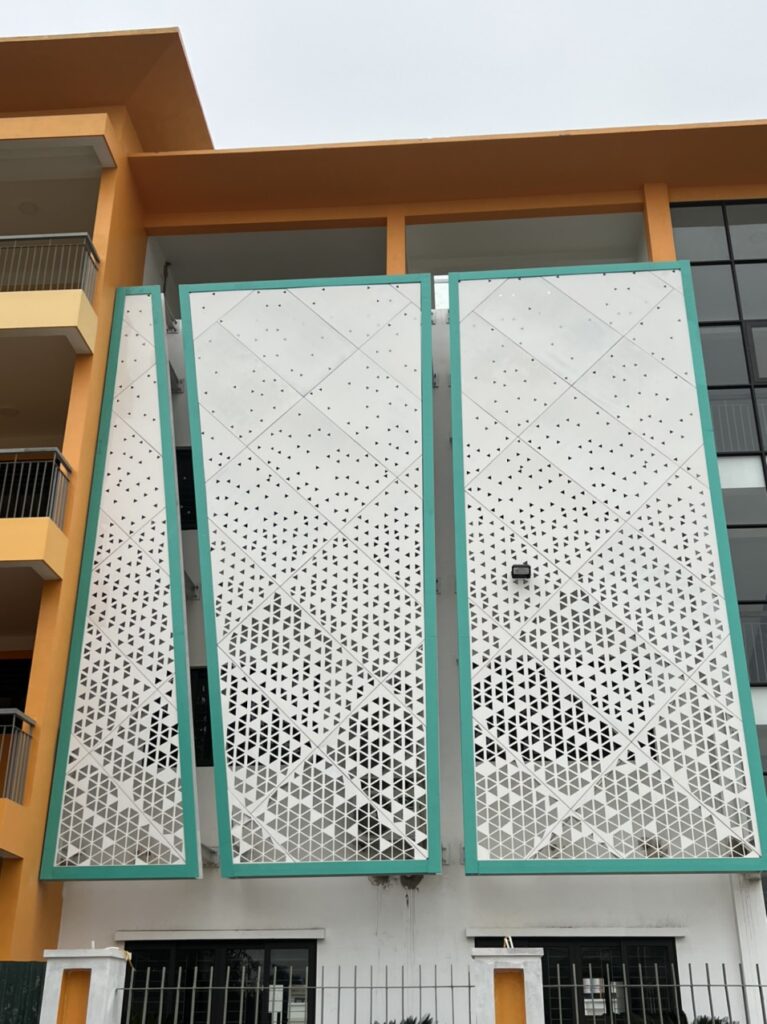 Thi công tấm nhôm Facade ( Solid ) 1 2ed05cd695484e161759