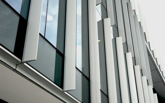 Lam chắn nắng hình viên đạn