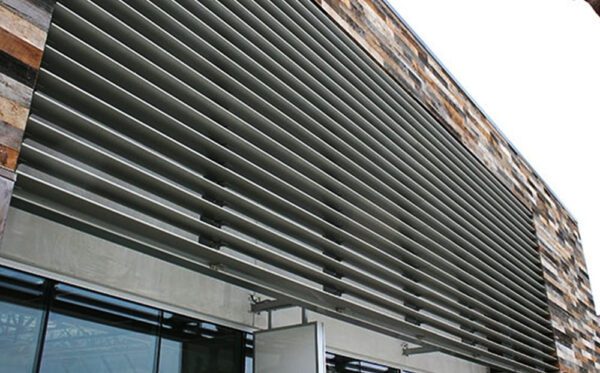 Lam-chan-nang-dau-dan-Aerobrise–Sun-Louver-Austrong04-600x373 Lam chan nang dau dan Aerobrise–Sun Louver Austrong04 600x373 1