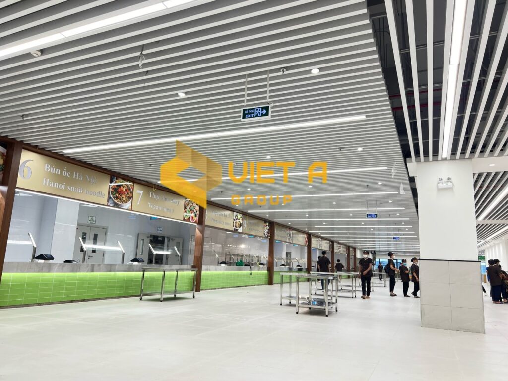 Trần nhôm U-shaped mái sảnh, ốp dầm nhôm mái sảnh 1 tran nhom viet a 2