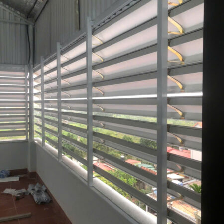 Lam chắn nắng 132S 2 z7589668941939 9c58eccaffa98743acead852591cfbae