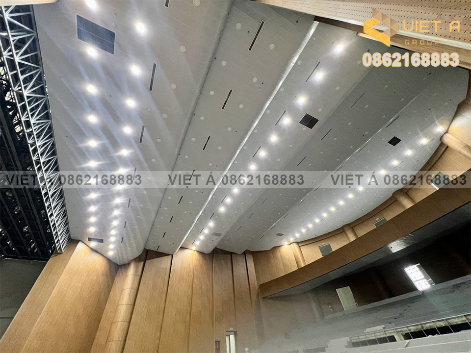 Thiết kế trần nhôm C300 tại Cung triển lãm Bắc Giang