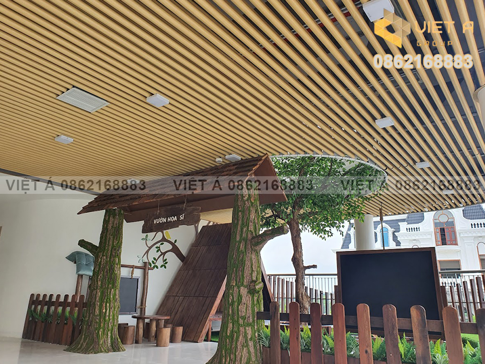 Mẫu Trần Nhôm Giả Gỗ Mới Nhất 2025 – Xu Hướng Thiết Kế Thi Công Sang Trọng Bền Đẹp 21 Áp dụng đúng hướng dẫn này, tuổi thọ trần nhà sẽ được nâng cao đáng kể.