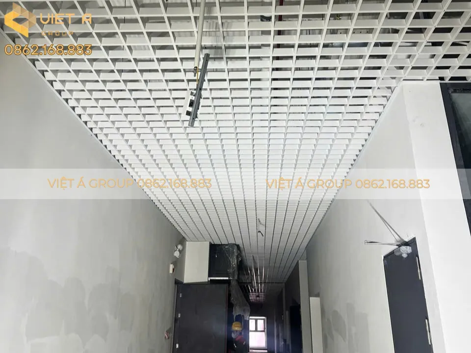 Trần Nhôm Caro 150x150 Tại Dự Án HW Energy Hải Phòng 19 Ứng dụng chuẩn mực của trần nhôm Caro 150x150 trong môi trường công nghiệp