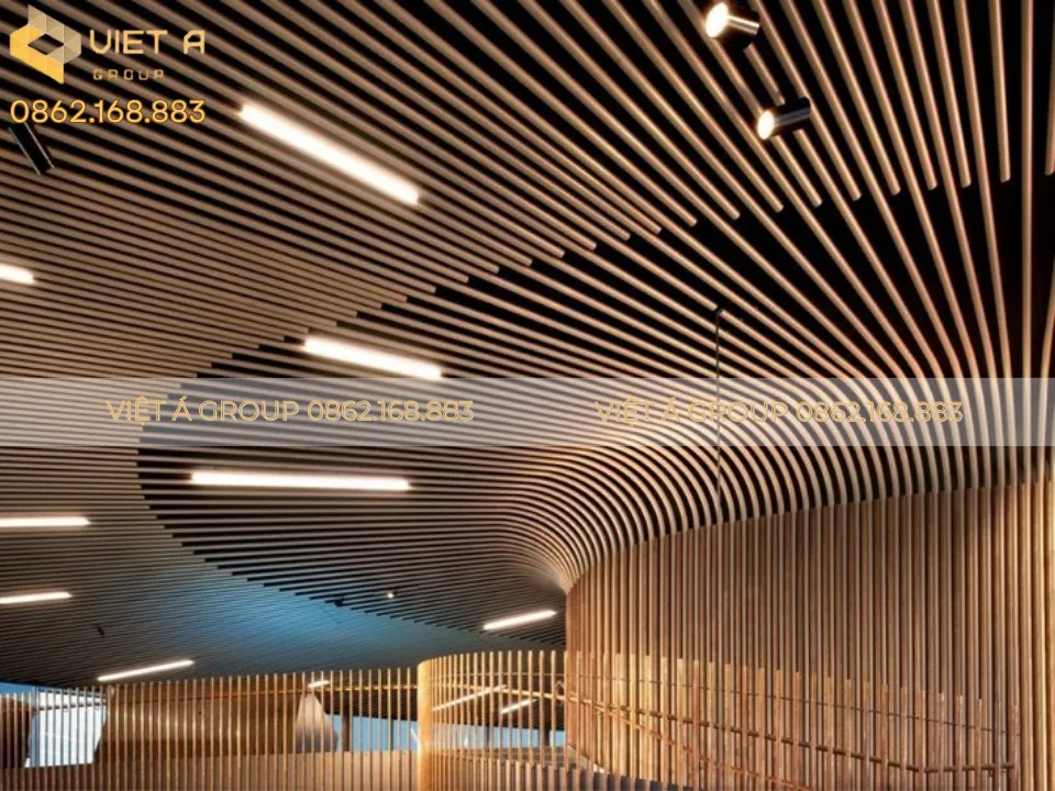 Xu Hướng Thiết Kế Trần Nhôm U-Shaped Trong Kiến Trúc Hiện Đại 21 Việt Á Group – Đơn Vị Thi Công Trần Nhôm U-Shaped Uy Tín, Chất Lượng