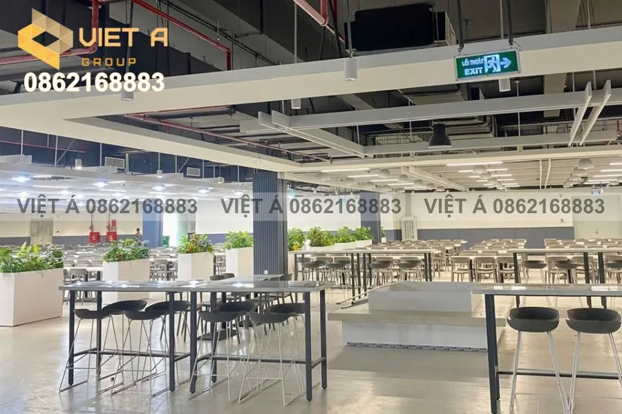 Lam Nhôm Hộp 30x150 Cho Nhà Ăn Khu Công Nghiệp Vishi Nghệ An: Đầu Tư Thông Minh Cho Không Gian Ăn Uống 26 Hình ảnh thi công lam nhôm hộp 30x150 trang trí nhà ăn hiện đại, sang trọng