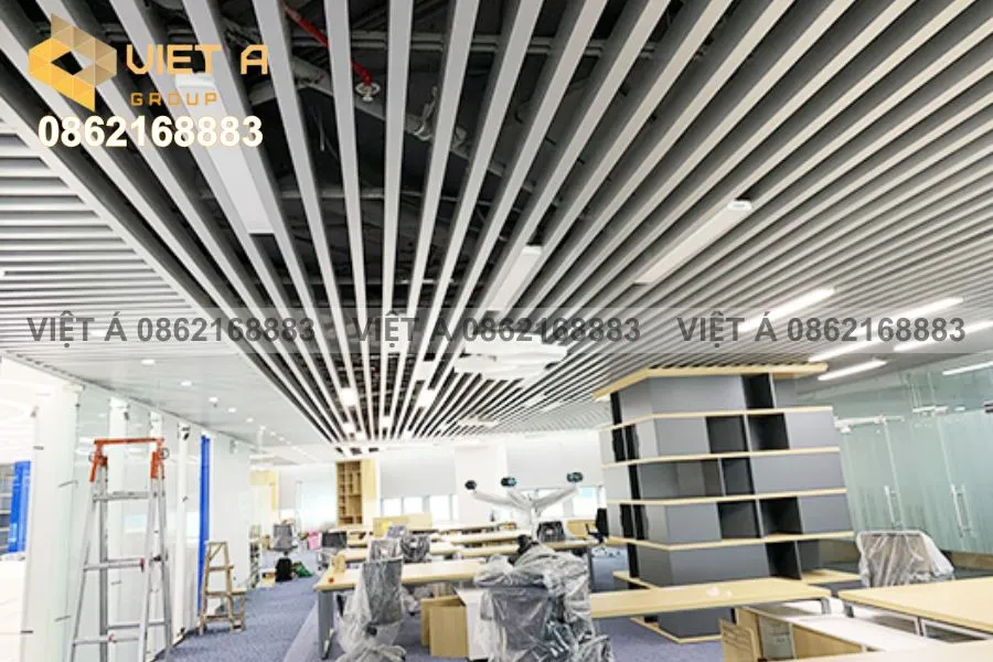 Trần Nhôm U30x150mm Tại Luxcase ICT: Bước Tiến Trong Thiết Kế Công trình hiện đại 16 Chi Tiết Trần Nhôm U30x150mm Trong Dự Án Luxcase ICT