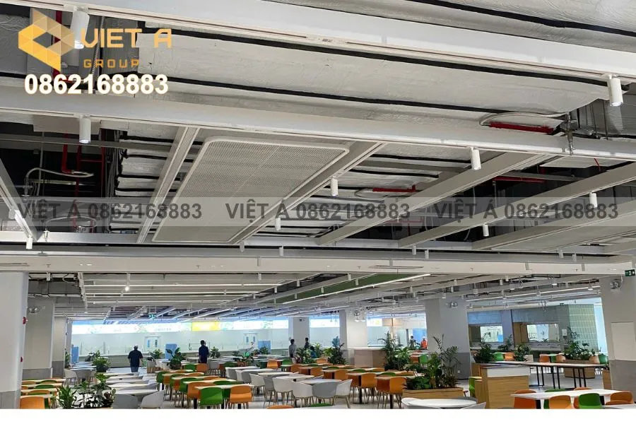 Thi Công Lam Nhôm Trang Trí Và Trần Nhôm Lưới Tại Nhà Ăn Goretek Bắc Ninh Giai Đoạn 2 23 Hệ Trần Và Vách Sử Dụng Nhôm Trang Trí Và Trần Nhôm Lưới Đồng Bộ