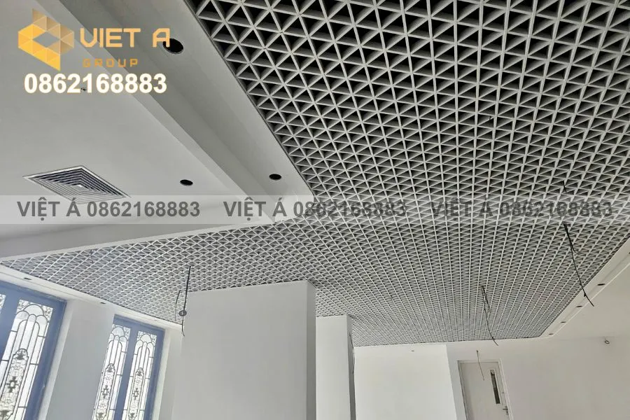 Thi Công Trần Nhôm Caro Tam Giác Tại Hà Nội – Uy Tín, Chất Lượng, Báo Giá Minh Bạch 19 Công trình thực tế sử dụng trần nhôm Caro tam giác Việt Á thi công