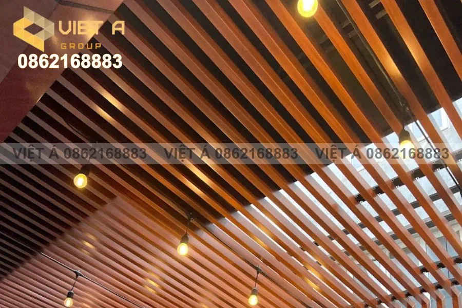 Báo giá trần nhôm U Shaped Hà Nội cho công trình showroom hiện đại