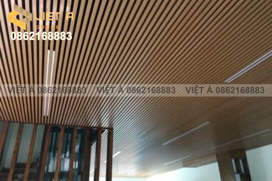 Ứng Dụng Trần Nhôm C-Shaped Hà Nội Trong Thiết Kế Kiến Trúc Hiện Đại 26 Trần nhôm C-shaped Hà Nội tại dự án nhà ở biệt thự