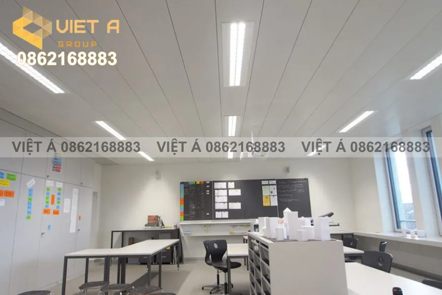 Ứng Dụng Trần Nhôm C-Shaped Hà Nội Trong Thiết Kế Kiến Trúc Hiện Đại 28 Trần nhôm C-shaped Hà Nội kết hợp đèn led âm trần