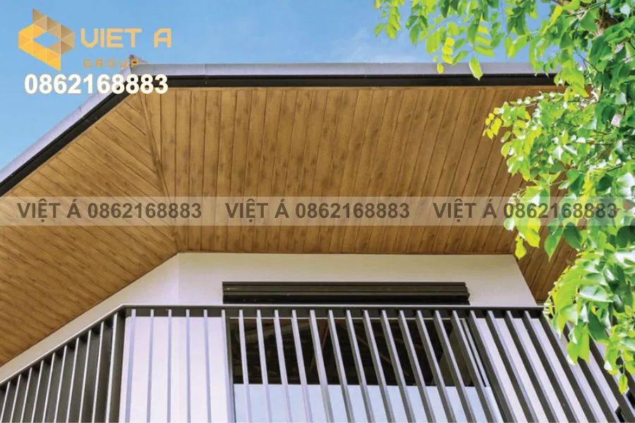 Ứng Dụng Trần Nhôm C-Shaped Hà Nội Trong Thiết Kế Kiến Trúc Hiện Đại 31 Thiết kế trần nhôm C-shaped Hà Nội cho showroom nội thất