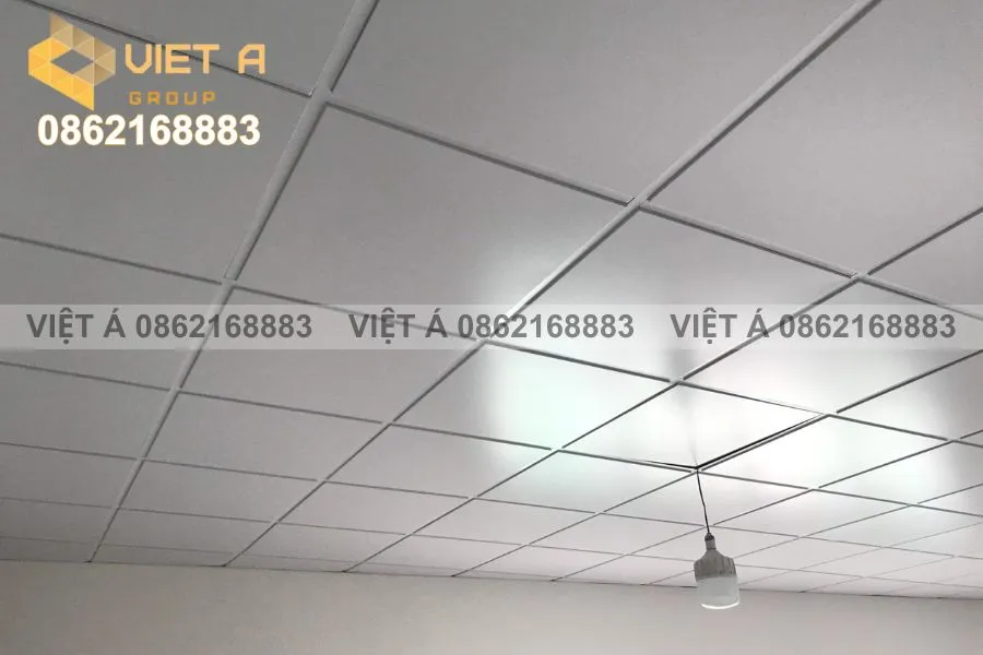 Thi công trần nhôm layin 600x600 Hà Nội tại nhà phố hiện đại