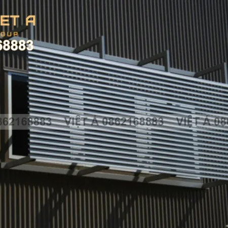 Ảnh thi công Lam chắn nắng 132S thực tế tại công trình