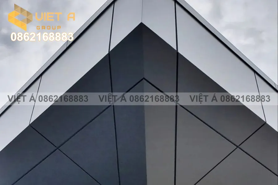 Tấm ốp nhôm Alu màu xám bạc – Sang trọng và hiện đại