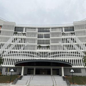 Lam chắn nắng hình hộp