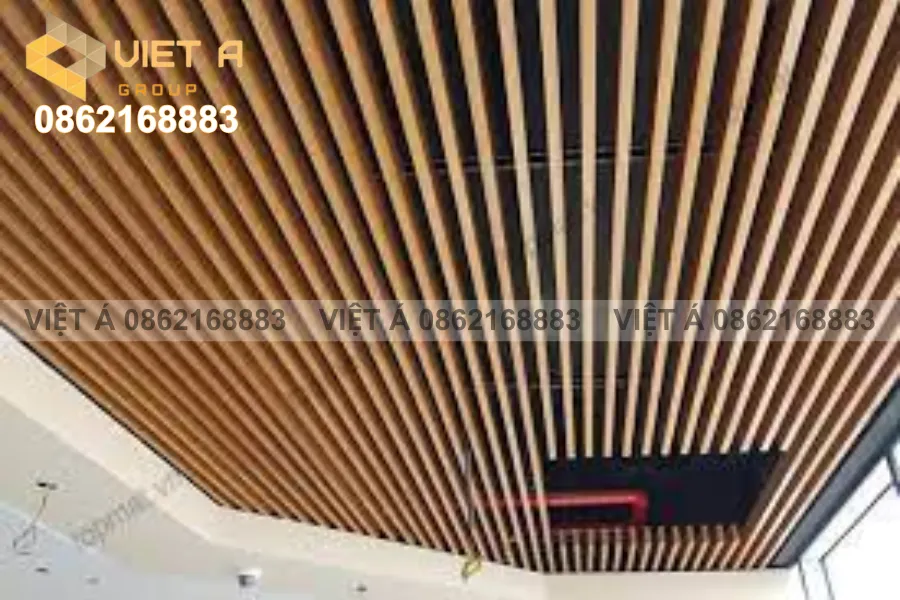 Thi công trần nhôm U50x100mm với độ chính xác cao