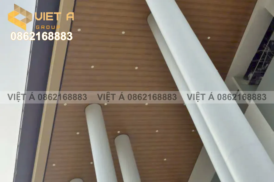 Trần nhôm C300 đồng bộ với thiết kế nội thất