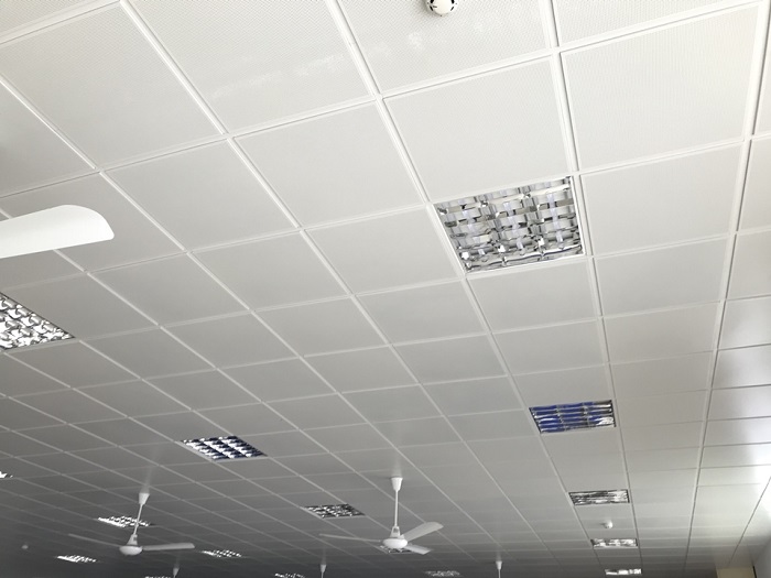 Nên chọn trần nhôm tiêu âm cho những công trình nào? 4 Lý do lựa chọn trần nhôm tiêu âm cho công trình