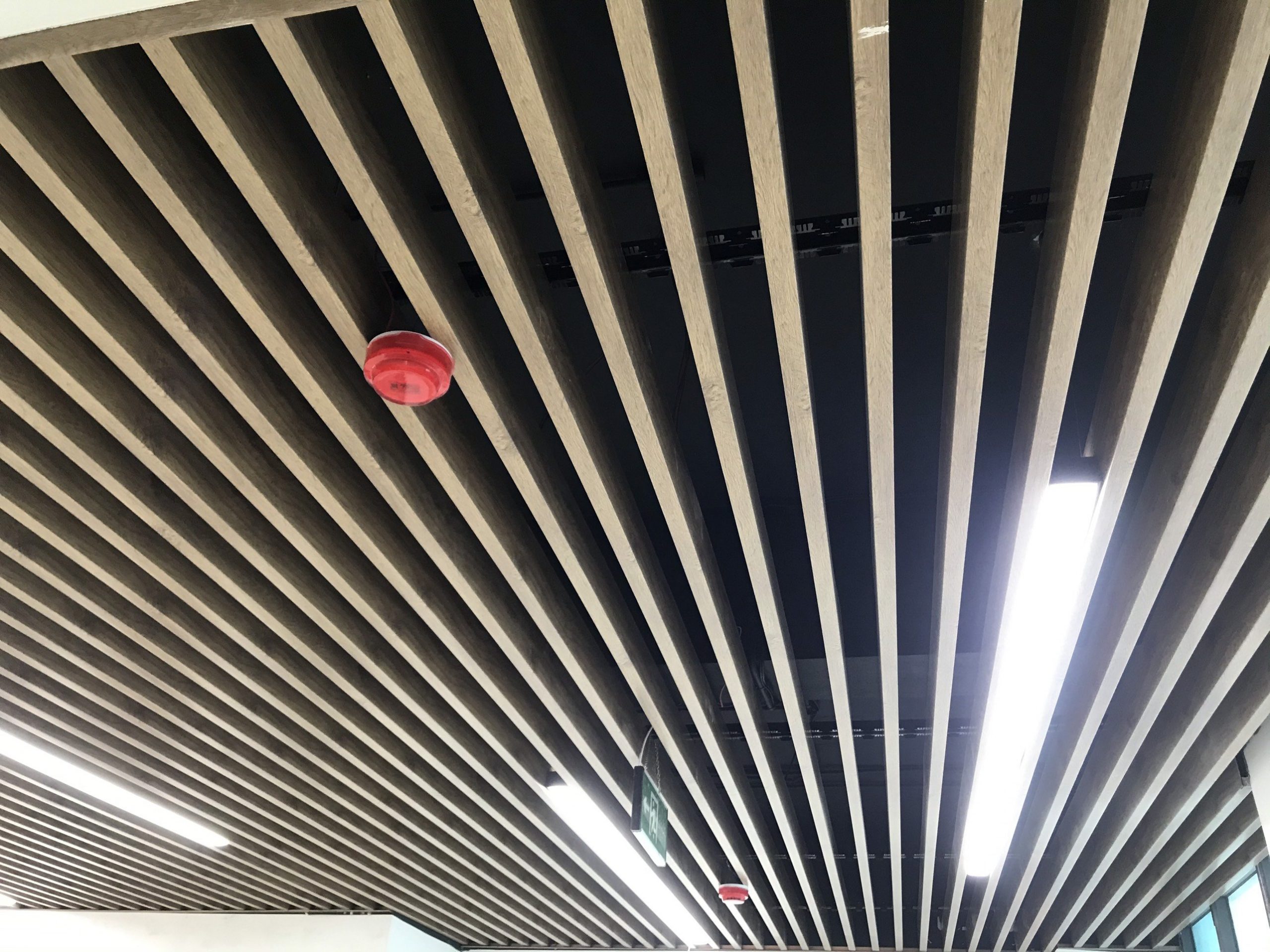 Tổng quan về trần nhôm Austrong