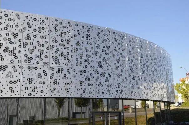 Tấm ốp Facade nhôm đục lỗ: Nghệ thuật của những khoảng trống