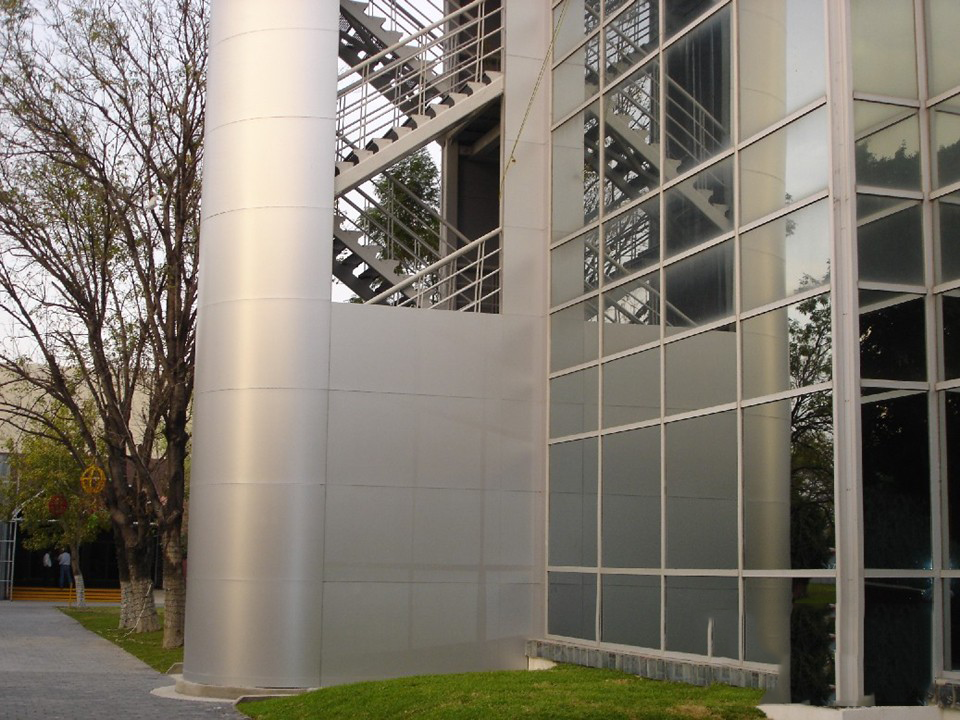 Thi công tấm ốp nhôm mặt dựng uy tín – Giải pháp facade bền vững cho mọi công trình 2 Thi công tấm ốp mặt dựng uy tín