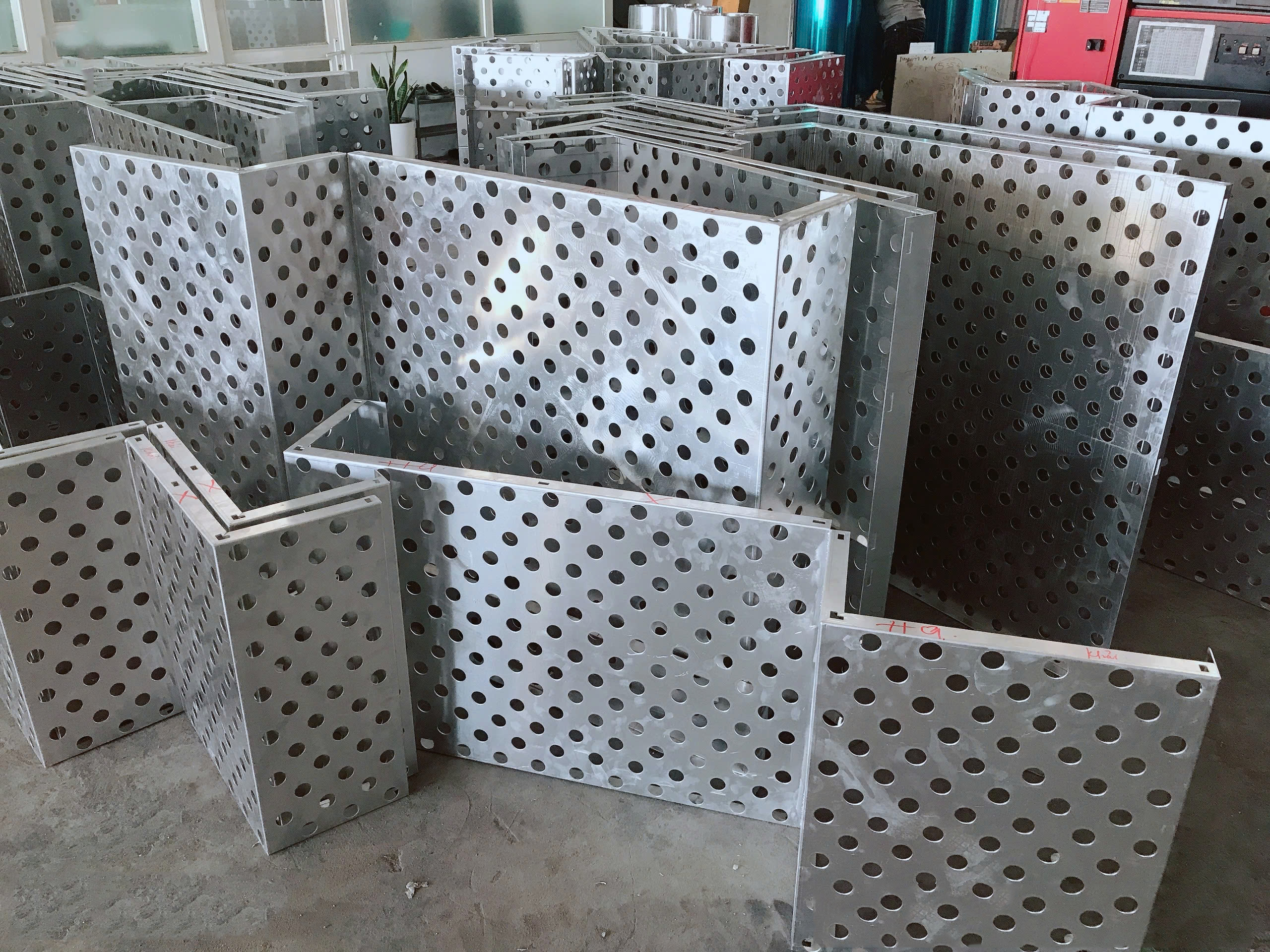 Tấm ốp nhôm mặt dựng