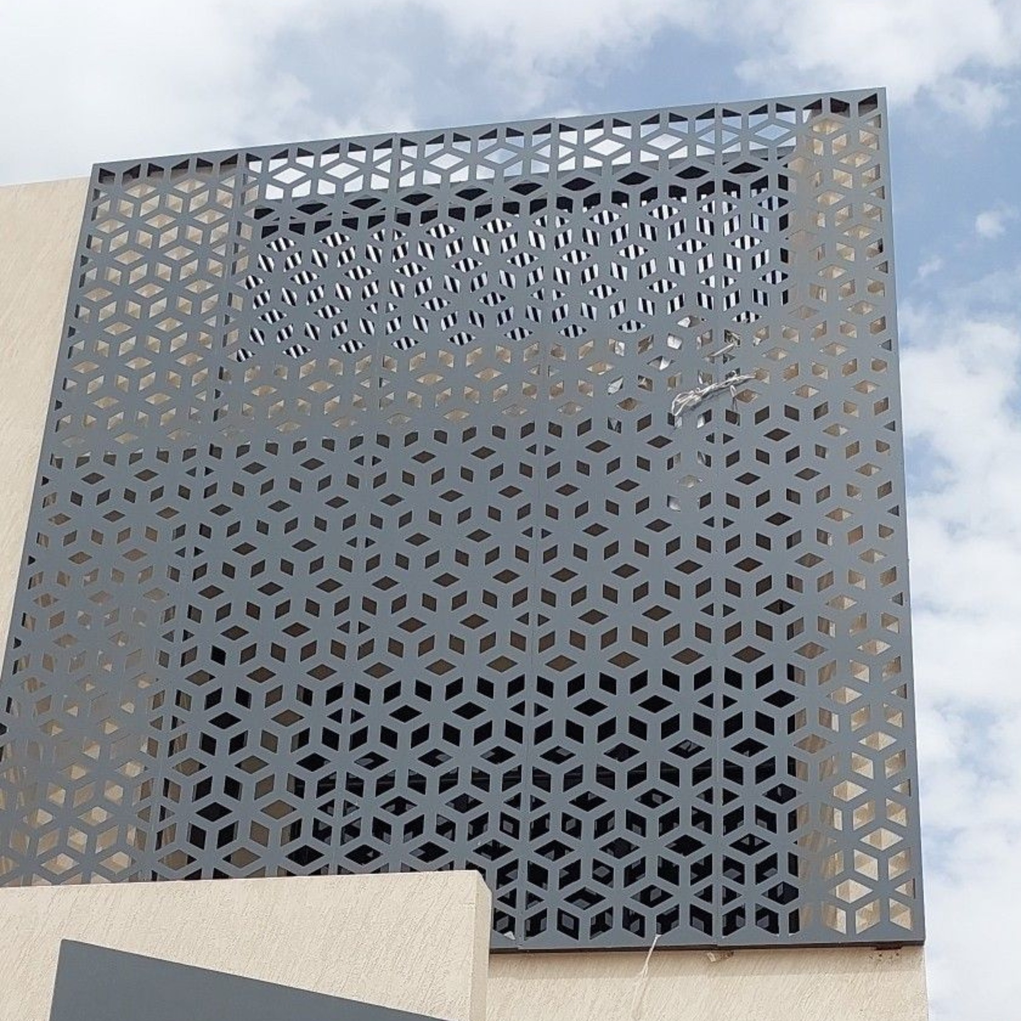 Lý do Nhôm Solid Facade chống cháy trở thành tiêu chuẩn cho công trình hiện đại