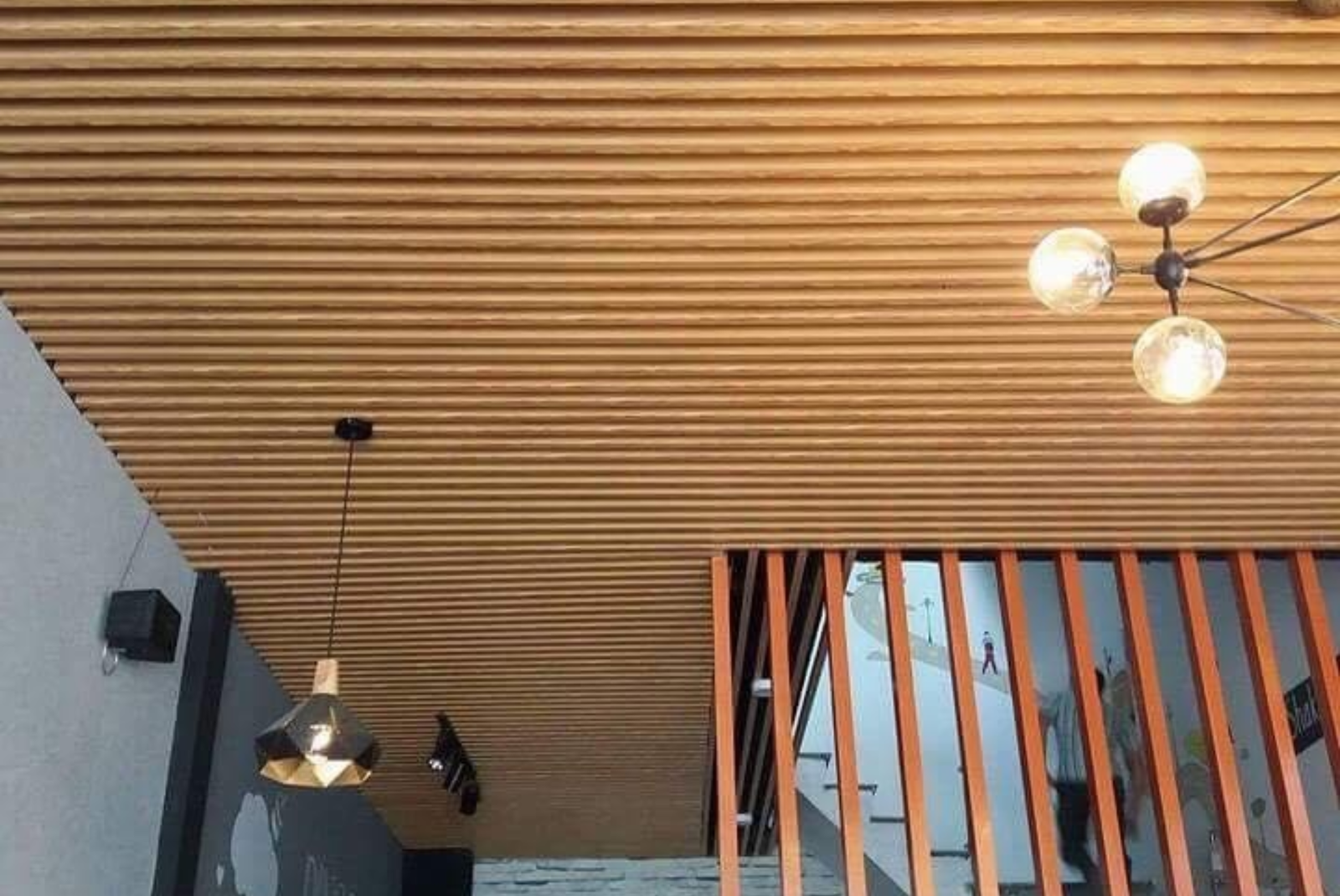 Các yếu tố ảnh hưởng đến báo giá trần nhôm lam sóng