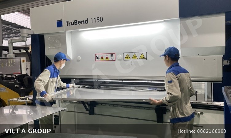Gia công tấm trần nhôm Facade tại nhà máy Việt Á Group