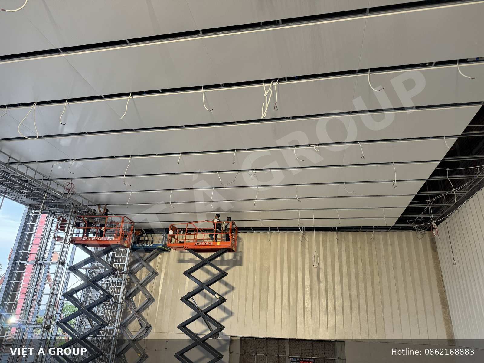 Thi công trần nhôm Facade tại công trình Công viên Đại Dương Hạ Long